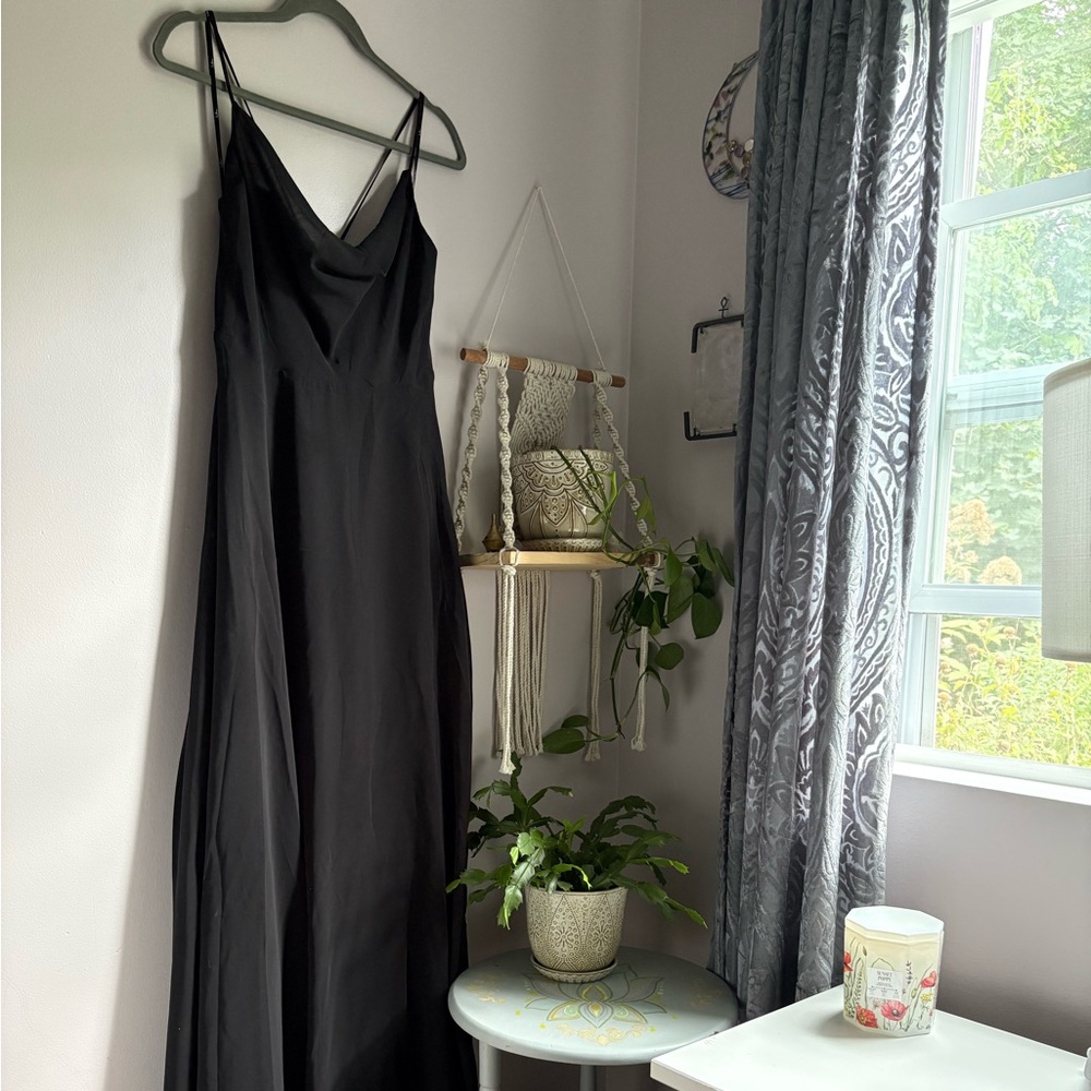 Elegant Black Evening Gown